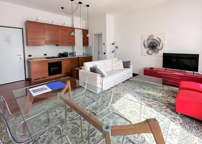 Larius Carate Urio Apartment *