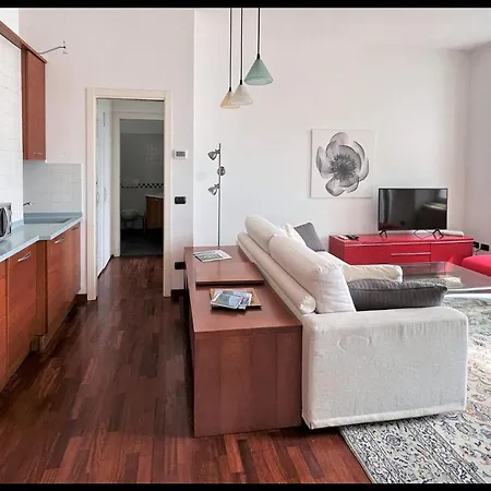 Larius Carate Urio * Laglio