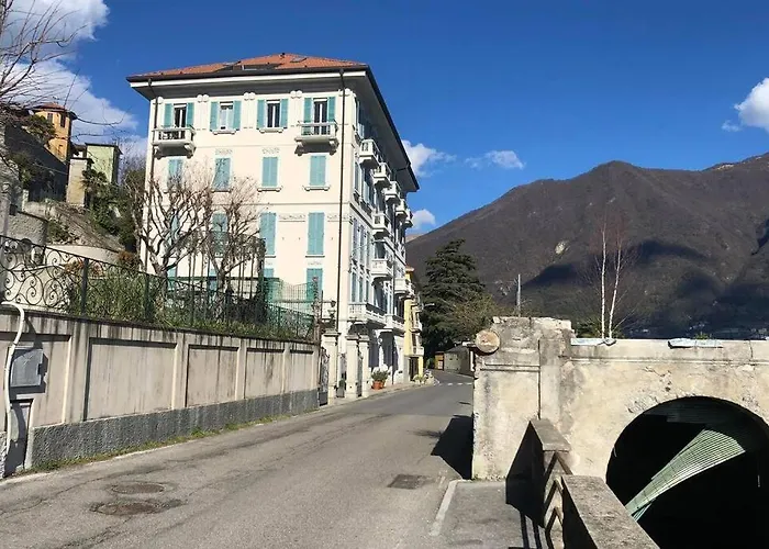 Larius Carate Urio Appartement *